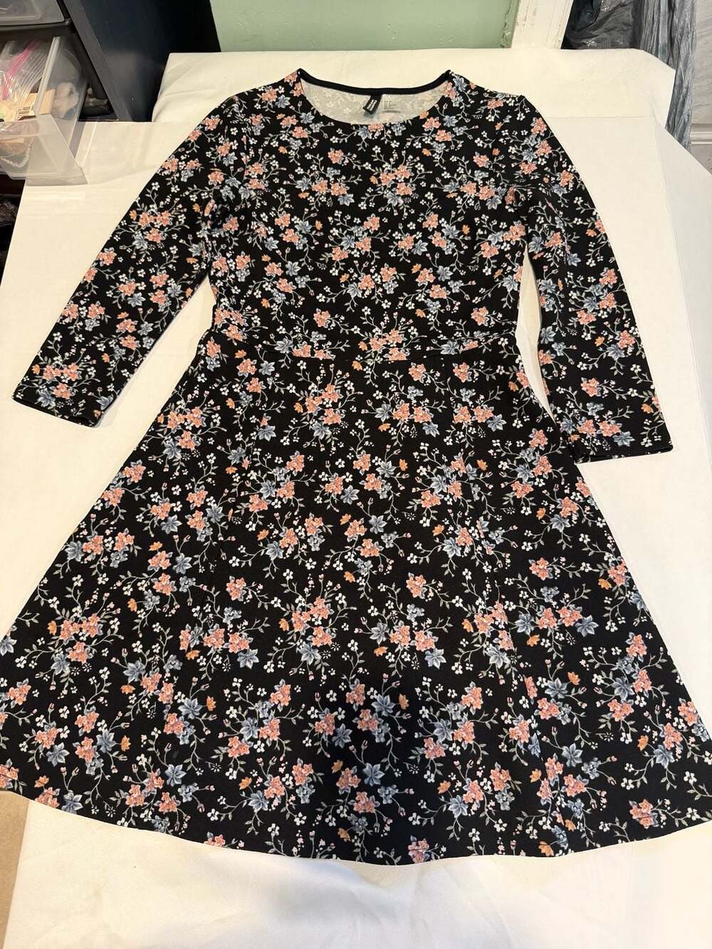 Divided by H&M Black Floral Fit and Flare 3/4 Sleeve Skater Dress